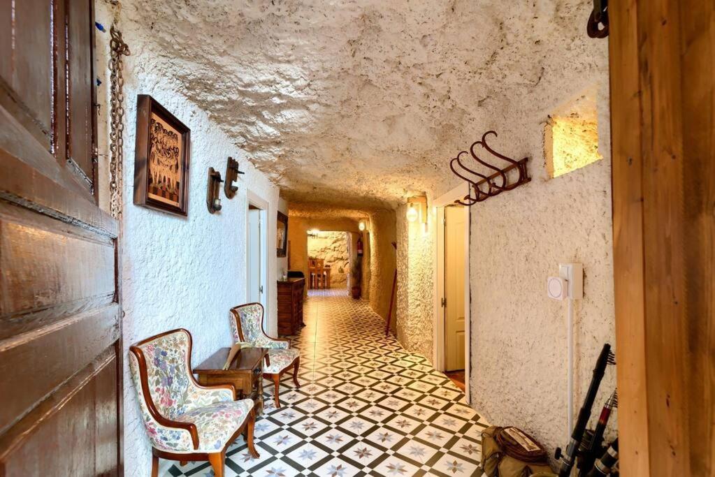 Cueva Con Jacuzzi A 20 Minutos De Valencia Vila Benaguacil Exterior foto